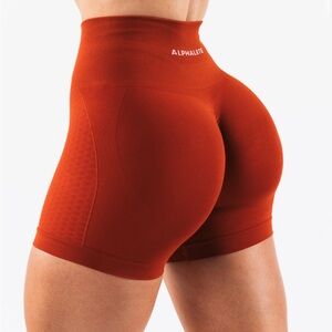 Alphalete amplify contour short [xs] times square